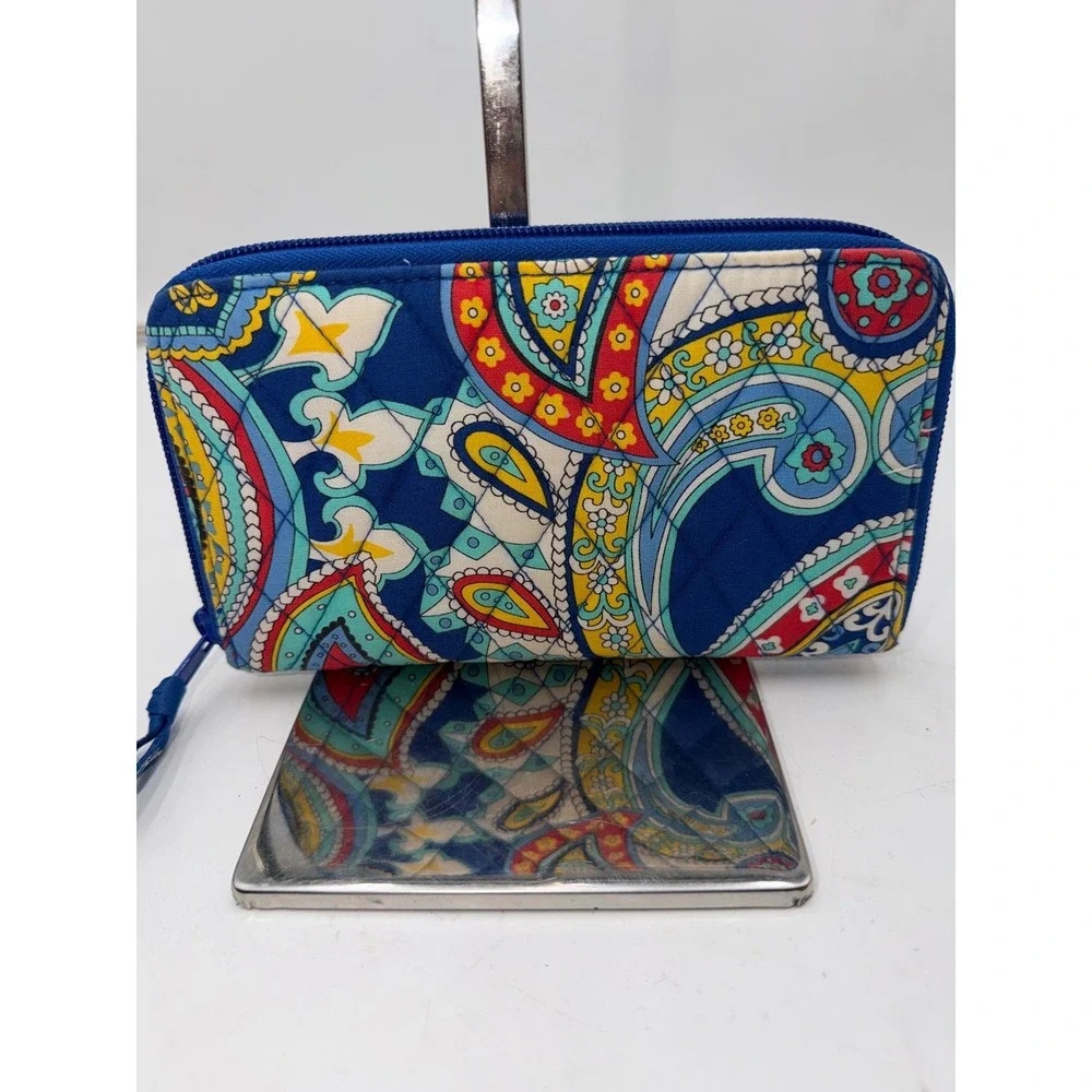 Vera Bradley Quilted Cotton Zip Around Wallet Retired Marina Paisley Print - Picture 3 of 10